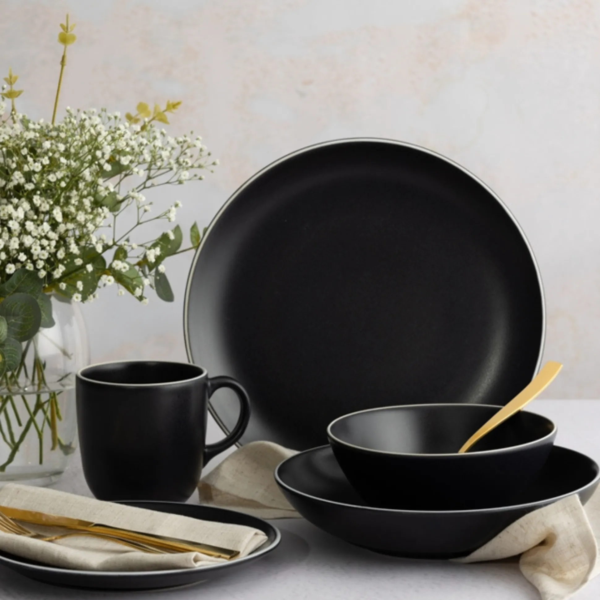 Classic Collection Set Of 4 Black Side Plates