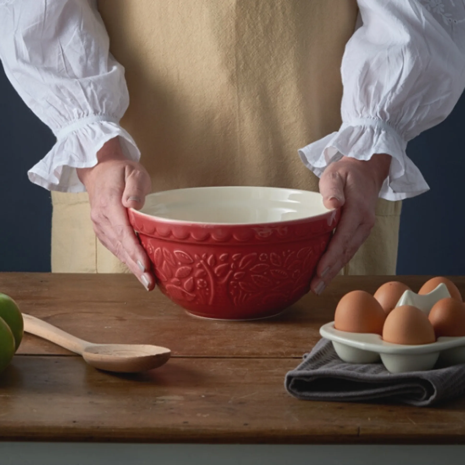 In The Forest S30 Red H/Hog Mixing Bowl 21cm